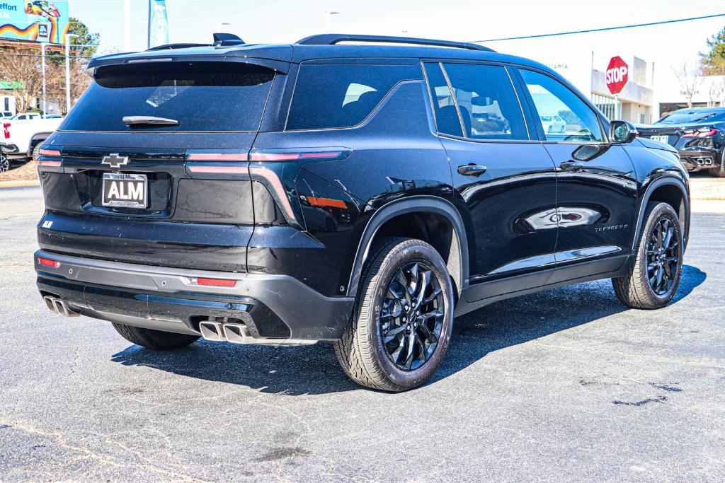 new 2025 Chevrolet Traverse car, priced at $47,990