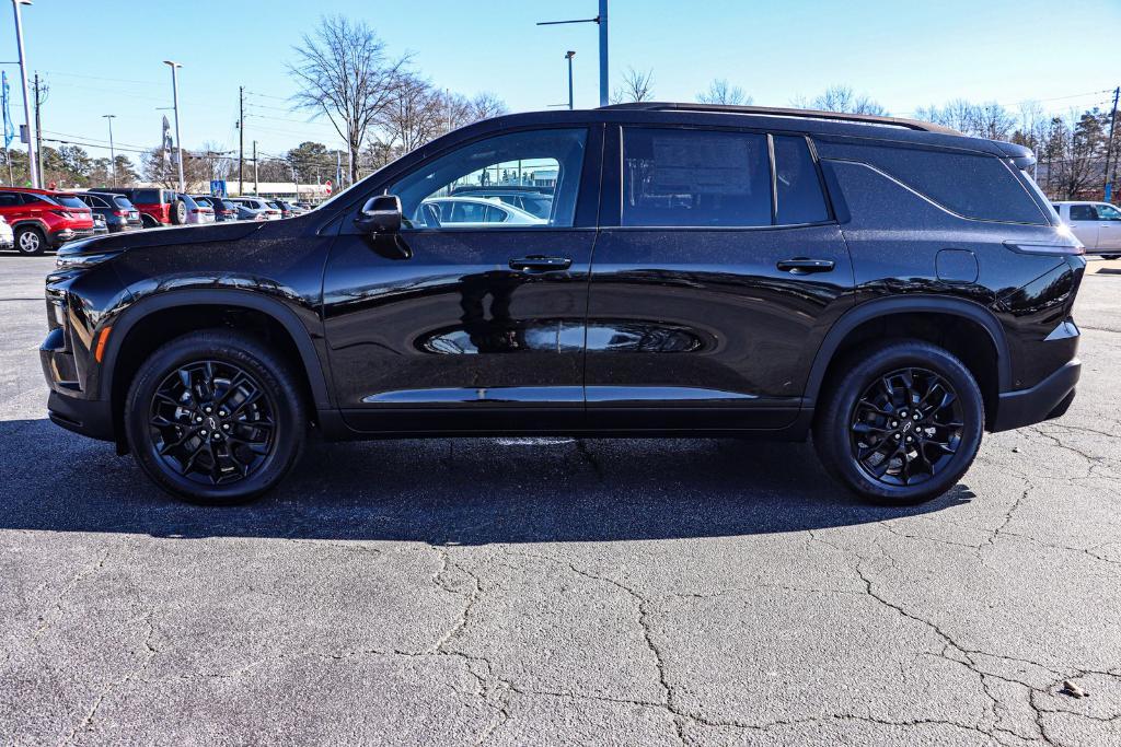 new 2025 Chevrolet Traverse car, priced at $47,990