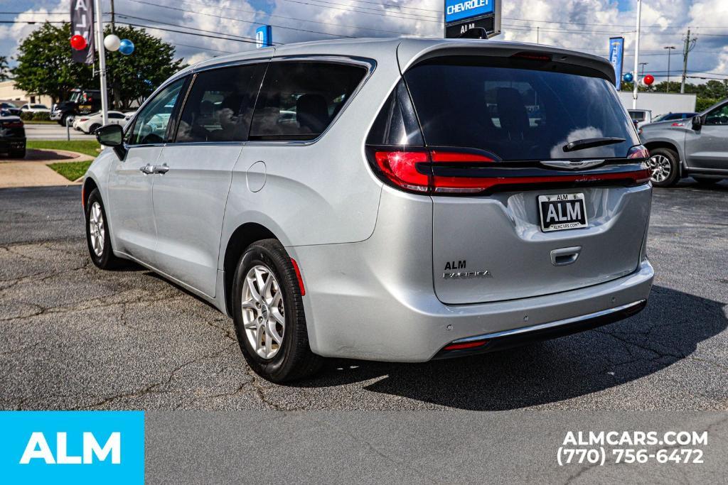 used 2024 Chrysler Pacifica car, priced at $27,420
