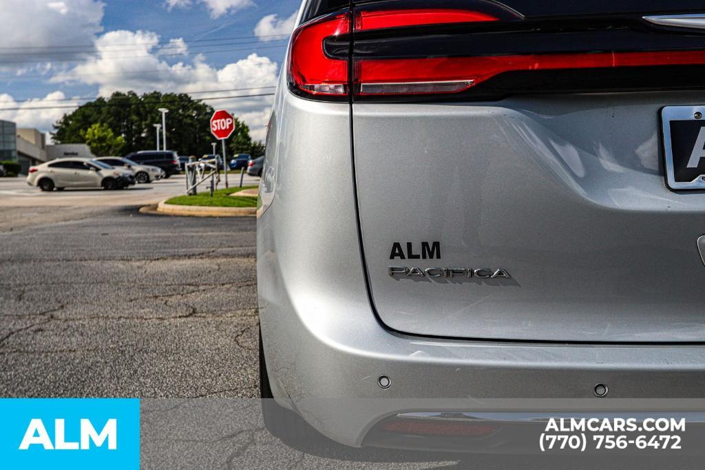 used 2024 Chrysler Pacifica car, priced at $27,420