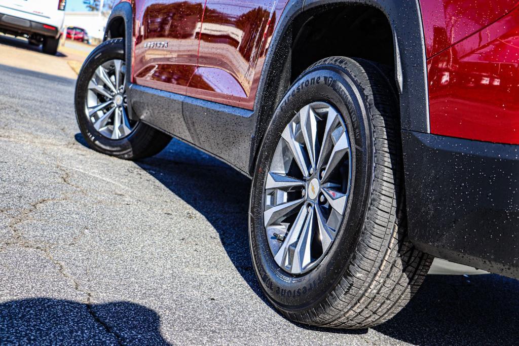 new 2025 Chevrolet Equinox car, priced at $32,090