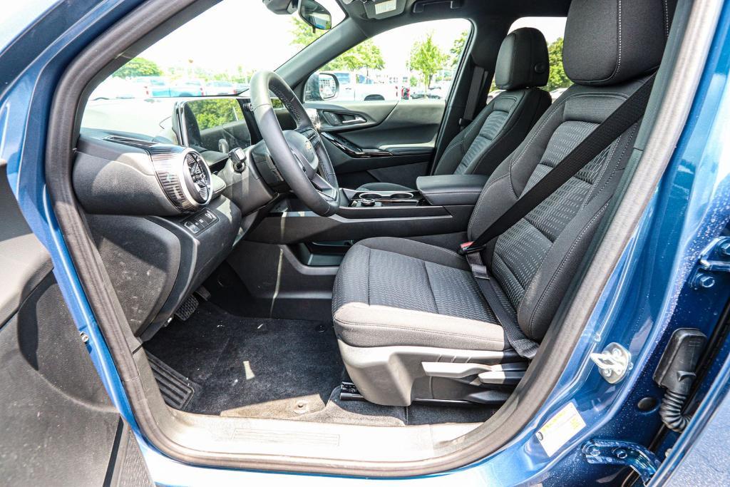 new 2026 Chevrolet Equinox car, priced at $30,845