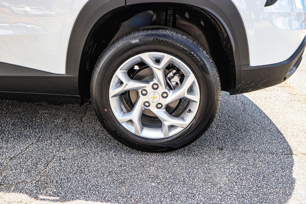new 2025 Chevrolet Trax car, priced at $21,239