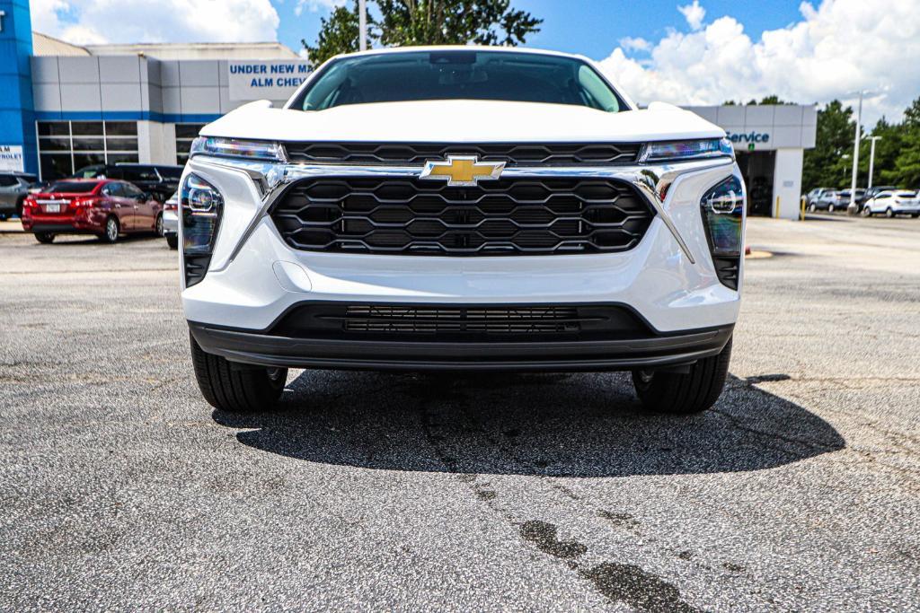 new 2025 Chevrolet Trax car, priced at $21,239