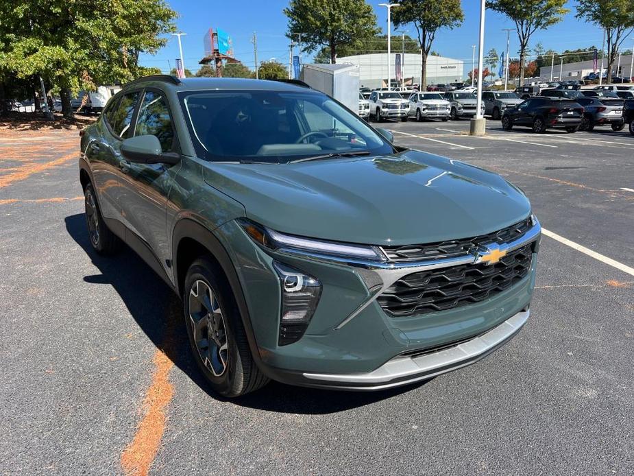 new 2025 Chevrolet Trax car, priced at $23,990