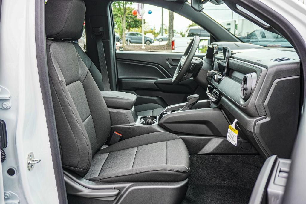 new 2026 Chevrolet Colorado car, priced at $31,001