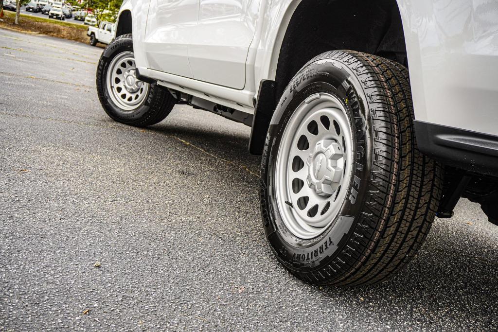 new 2026 Chevrolet Colorado car, priced at $31,001
