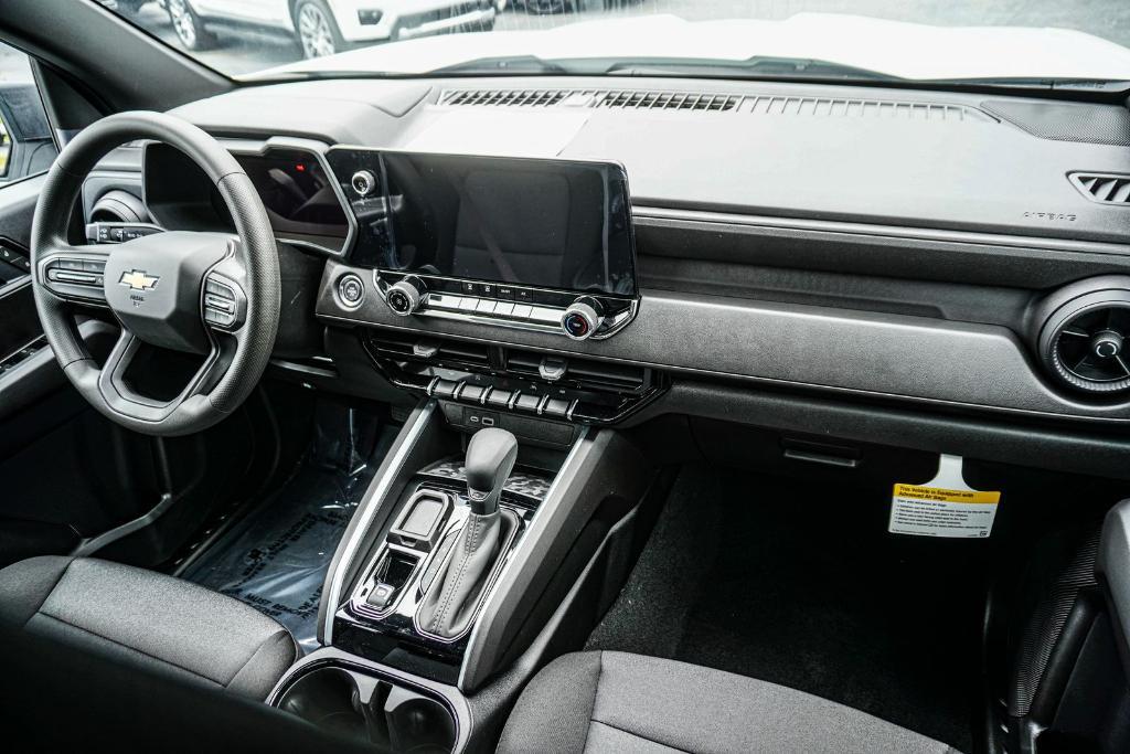 new 2026 Chevrolet Colorado car, priced at $31,001