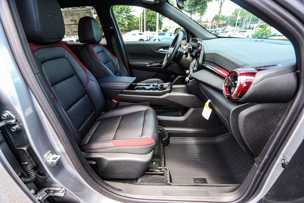 new 2026 Chevrolet Equinox car, priced at $35,190