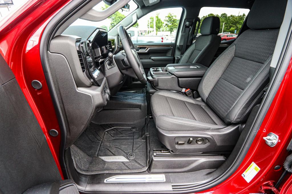 new 2025 Chevrolet Silverado 1500 car, priced at $55,598
