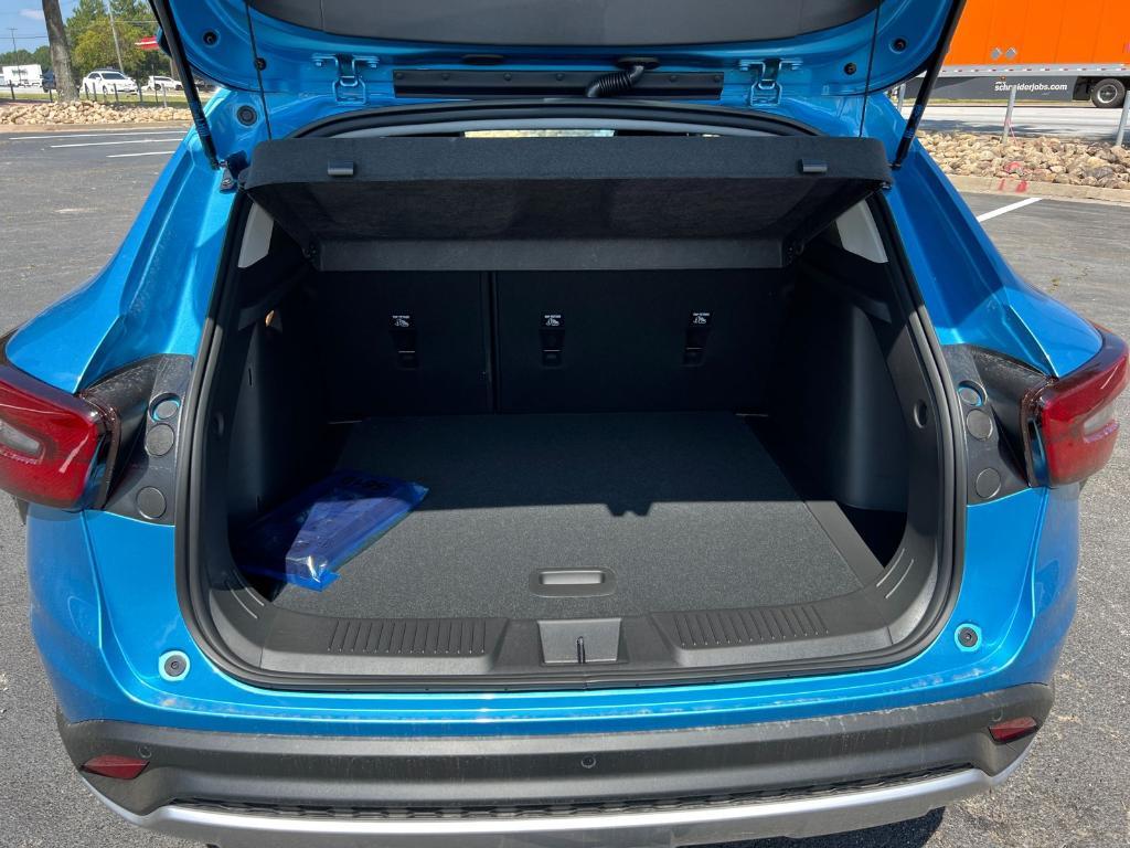 new 2025 Chevrolet Trax car, priced at $23,880