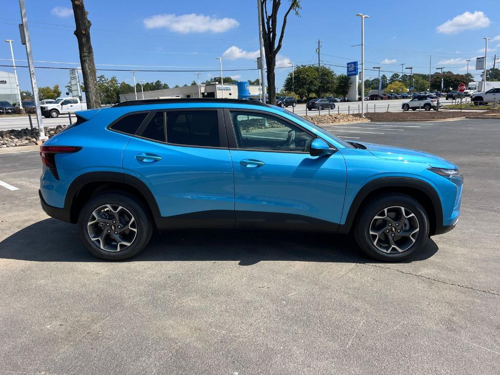 new 2025 Chevrolet Trax car, priced at $23,880