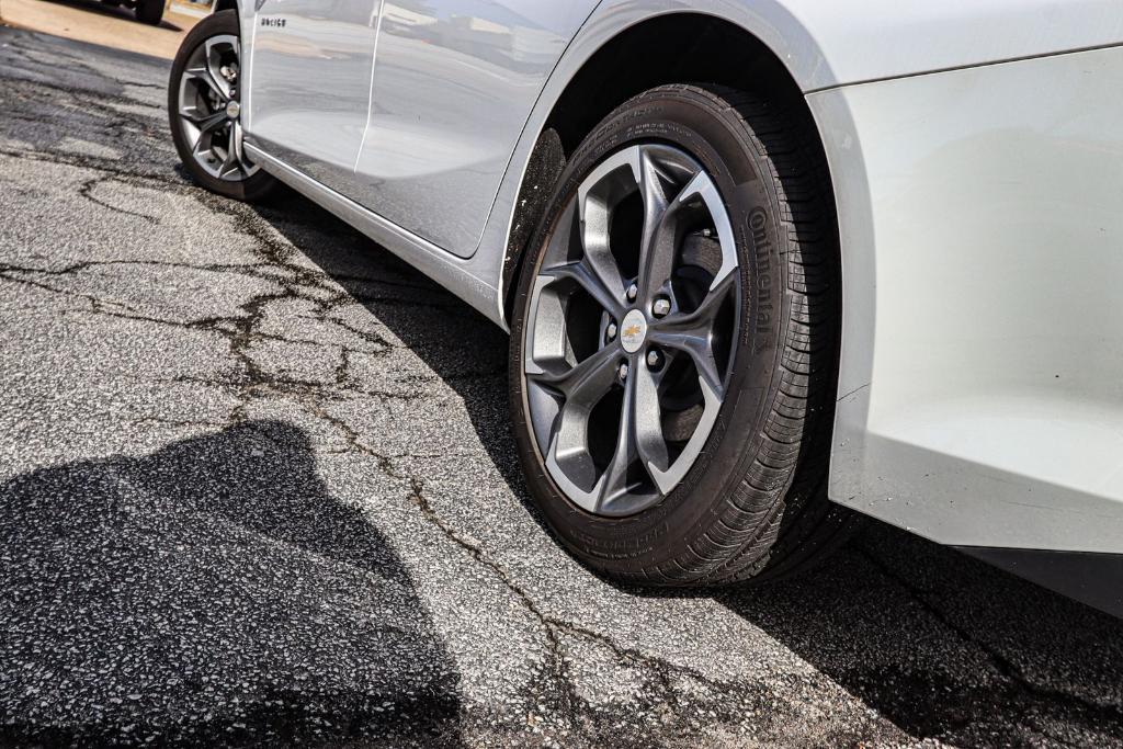 new 2024 Chevrolet Malibu car, priced at $24,590