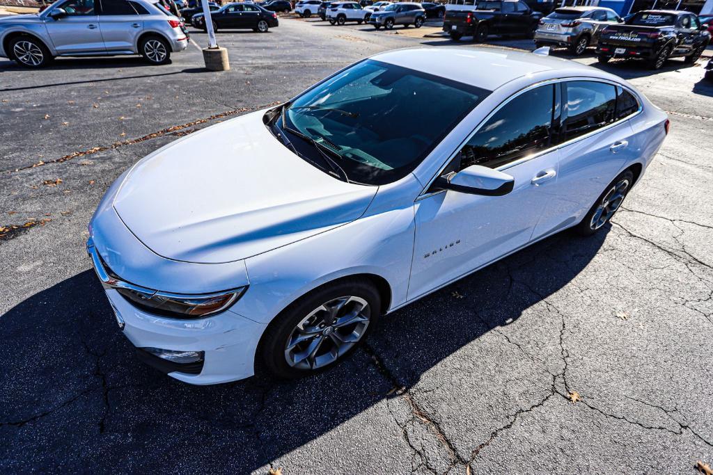 new 2024 Chevrolet Malibu car, priced at $25,087