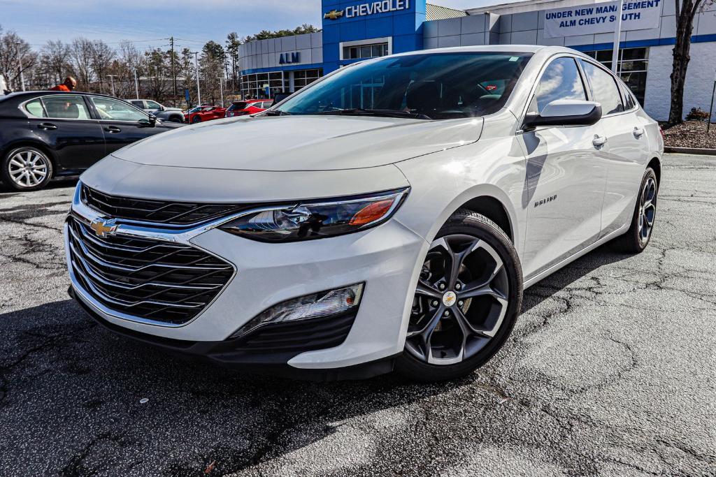 new 2024 Chevrolet Malibu car, priced at $24,590