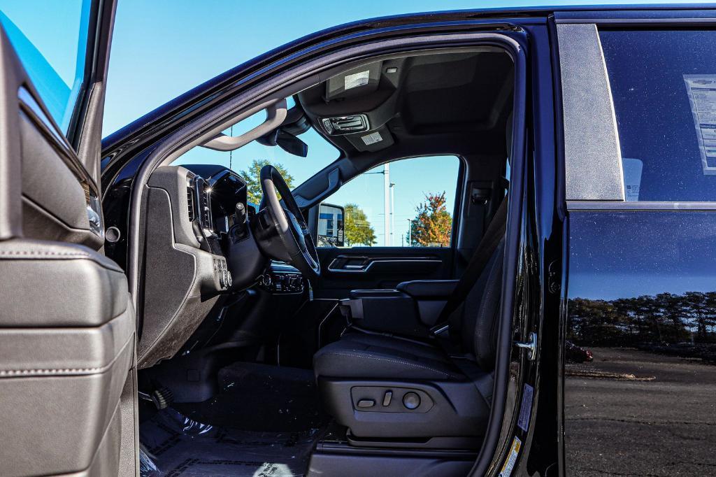 new 2025 Chevrolet Silverado 2500 car, priced at $67,955