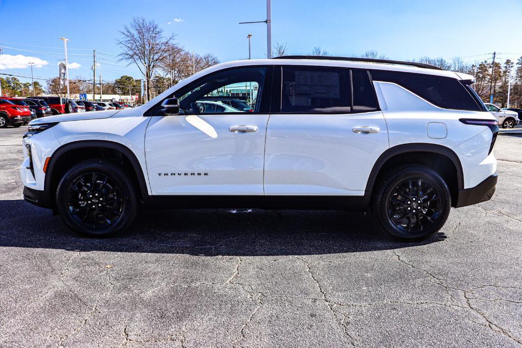 new 2025 Chevrolet Traverse car, priced at $46,125