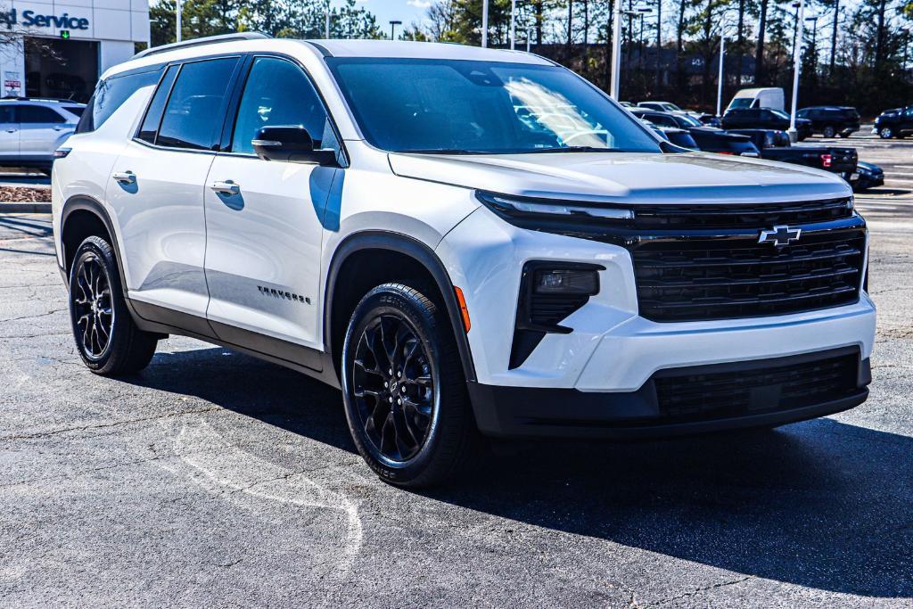 new 2025 Chevrolet Traverse car, priced at $46,125