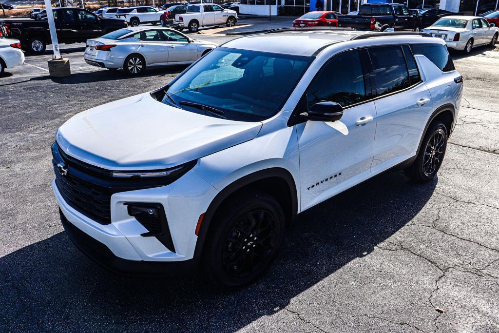 new 2025 Chevrolet Traverse car, priced at $46,125