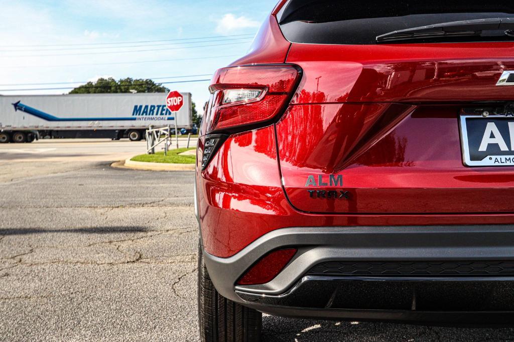new 2025 Chevrolet Trax car, priced at $22,281