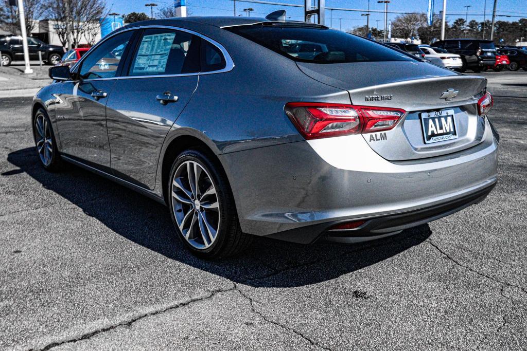 new 2025 Chevrolet Malibu car, priced at $30,332