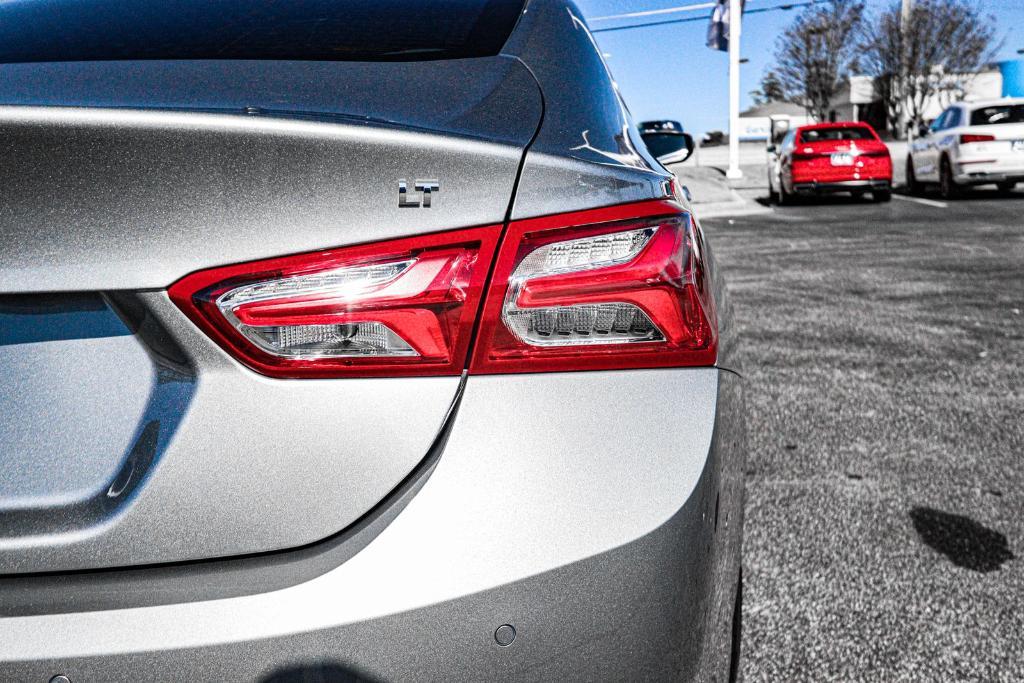 new 2025 Chevrolet Malibu car, priced at $30,332