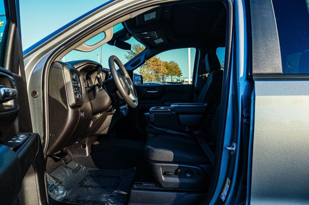 new 2025 Chevrolet Silverado 1500 car, priced at $42,451