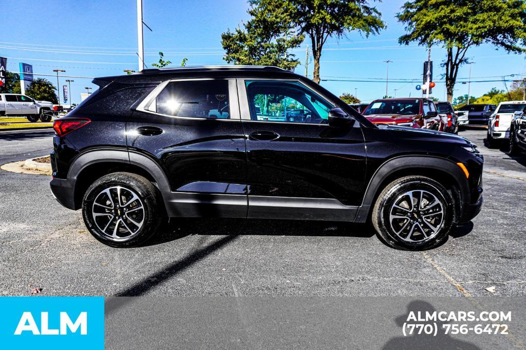 used 2025 Chevrolet TrailBlazer car, priced at $22,420