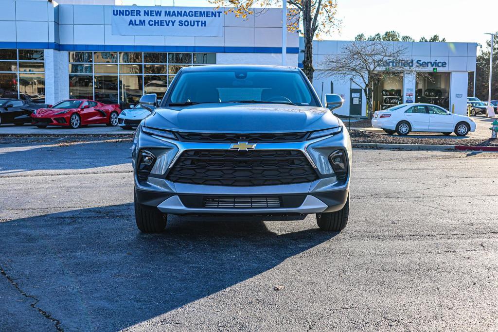 new 2025 Chevrolet Blazer car, priced at $32,501