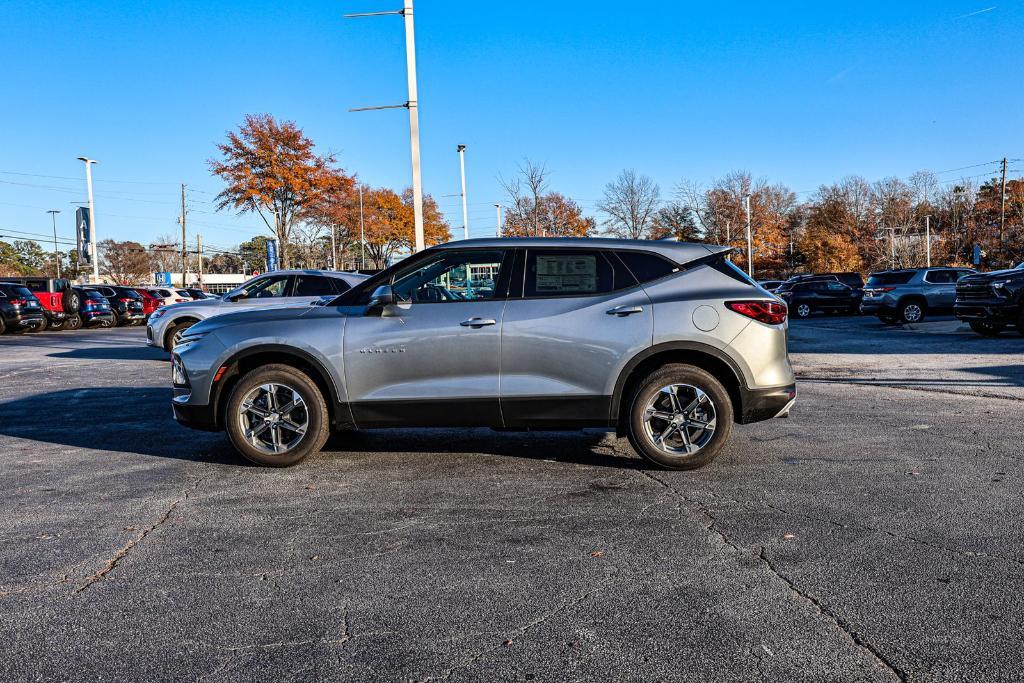 new 2025 Chevrolet Blazer car, priced at $32,501