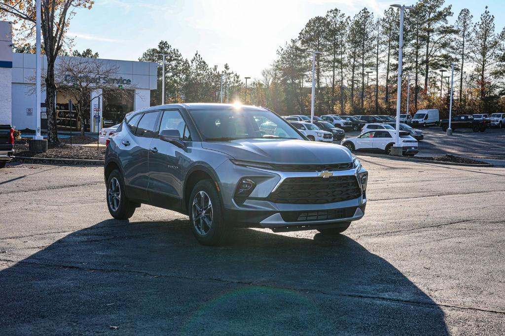 new 2025 Chevrolet Blazer car, priced at $32,501