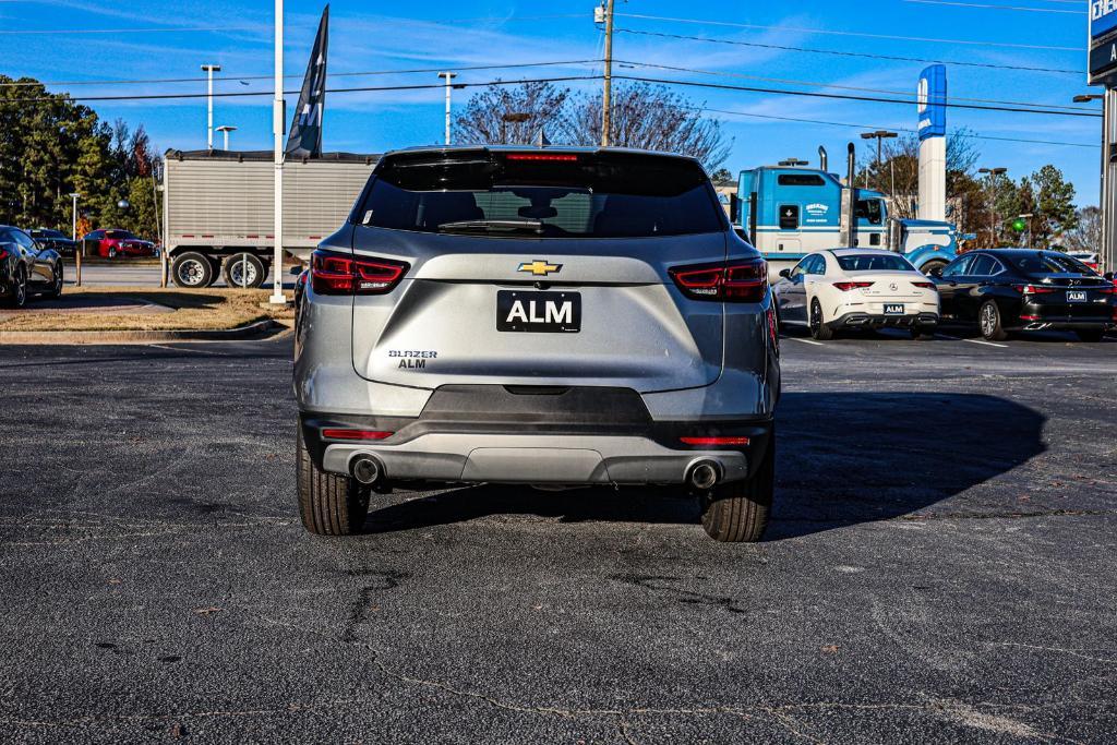 new 2025 Chevrolet Blazer car, priced at $32,501