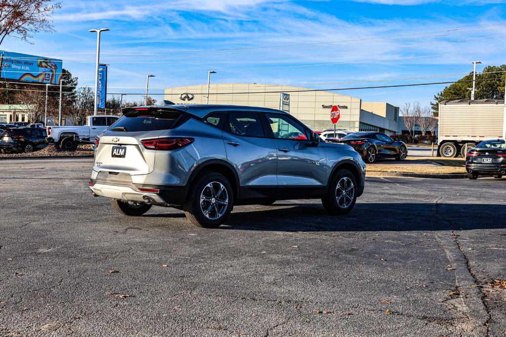 new 2025 Chevrolet Blazer car, priced at $32,501