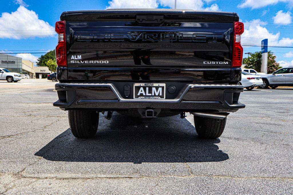 new 2025 Chevrolet Silverado 1500 car, priced at $43,045