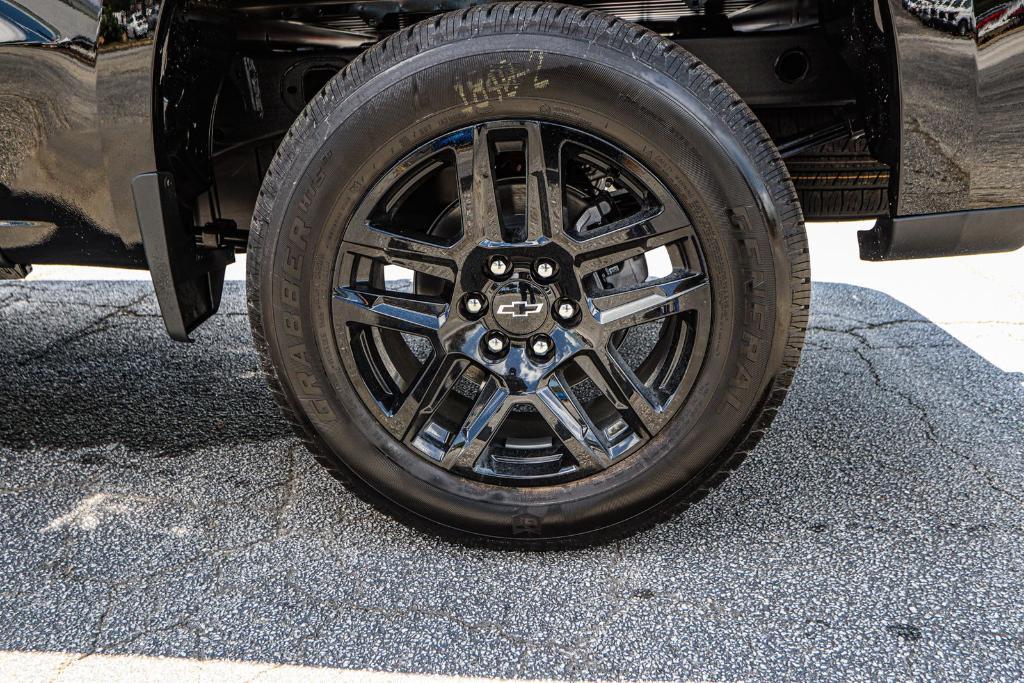 new 2025 Chevrolet Silverado 1500 car, priced at $43,045