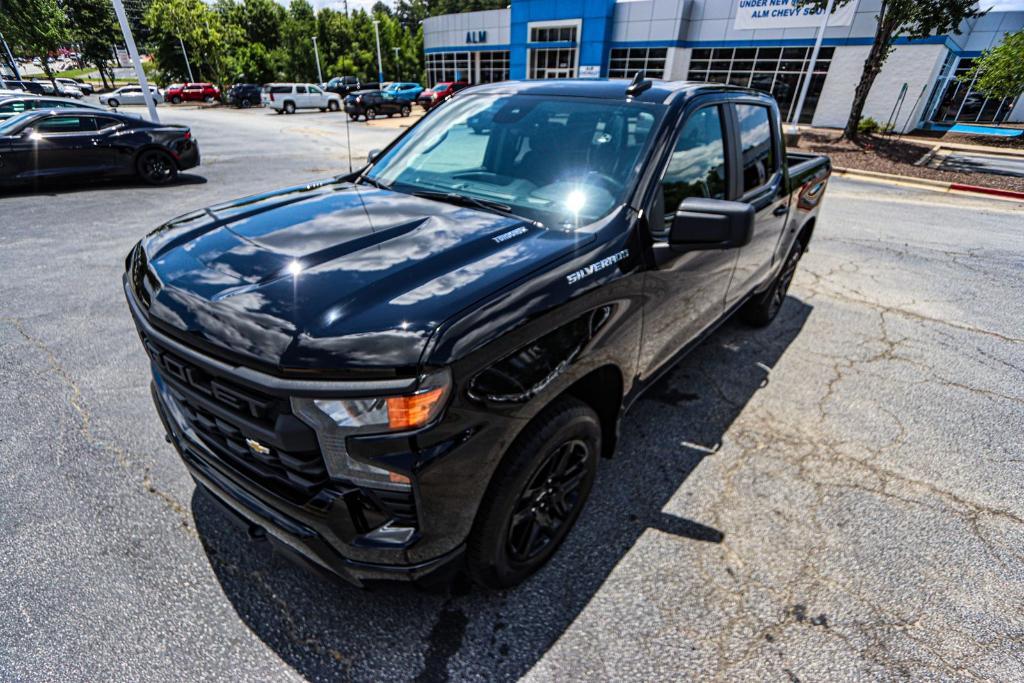 new 2025 Chevrolet Silverado 1500 car, priced at $43,045