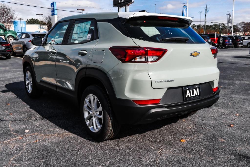 new 2025 Chevrolet TrailBlazer car, priced at $23,538