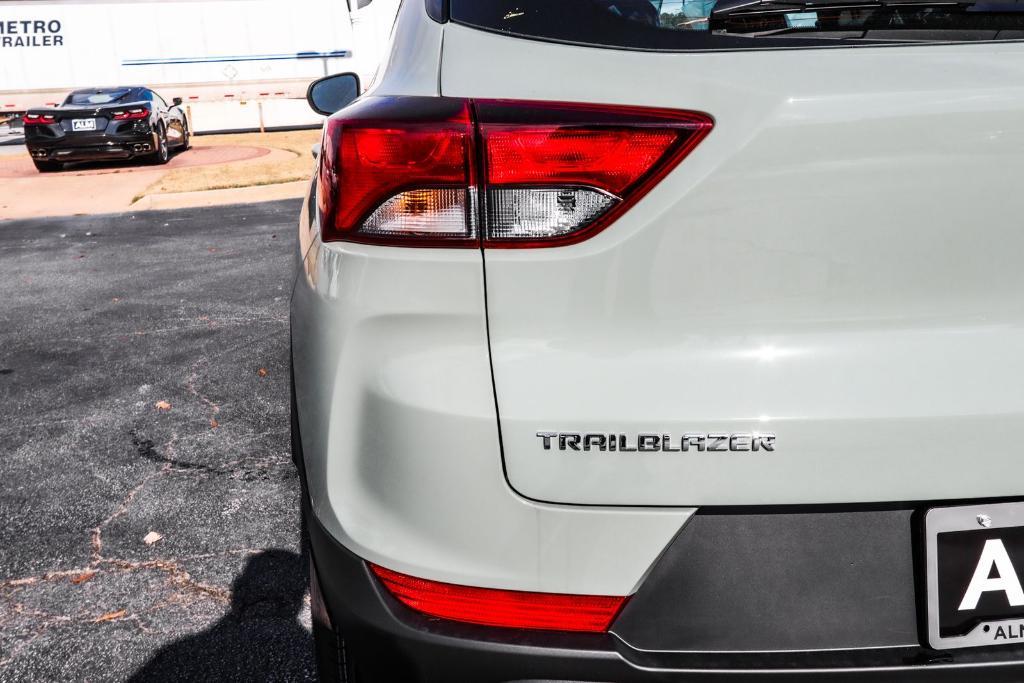 new 2025 Chevrolet TrailBlazer car, priced at $23,538