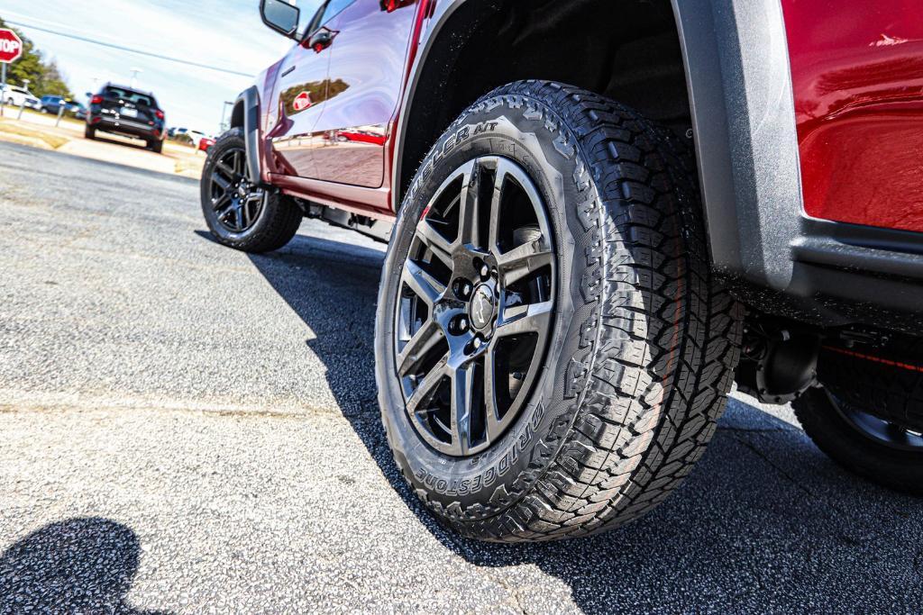 new 2025 Chevrolet Colorado car, priced at $44,573