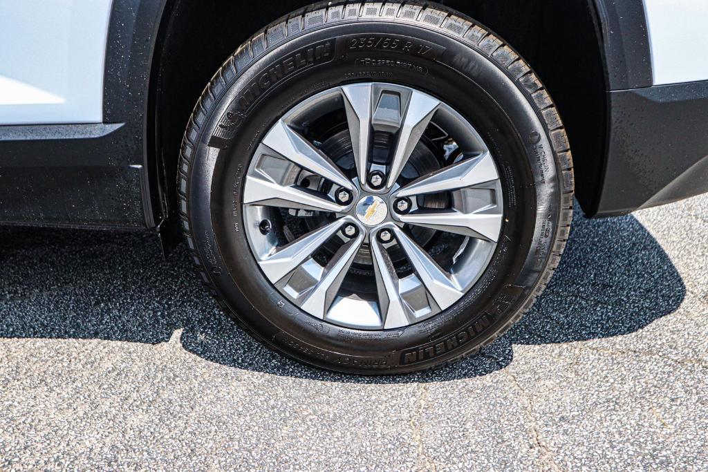 new 2026 Chevrolet Equinox car, priced at $34,721