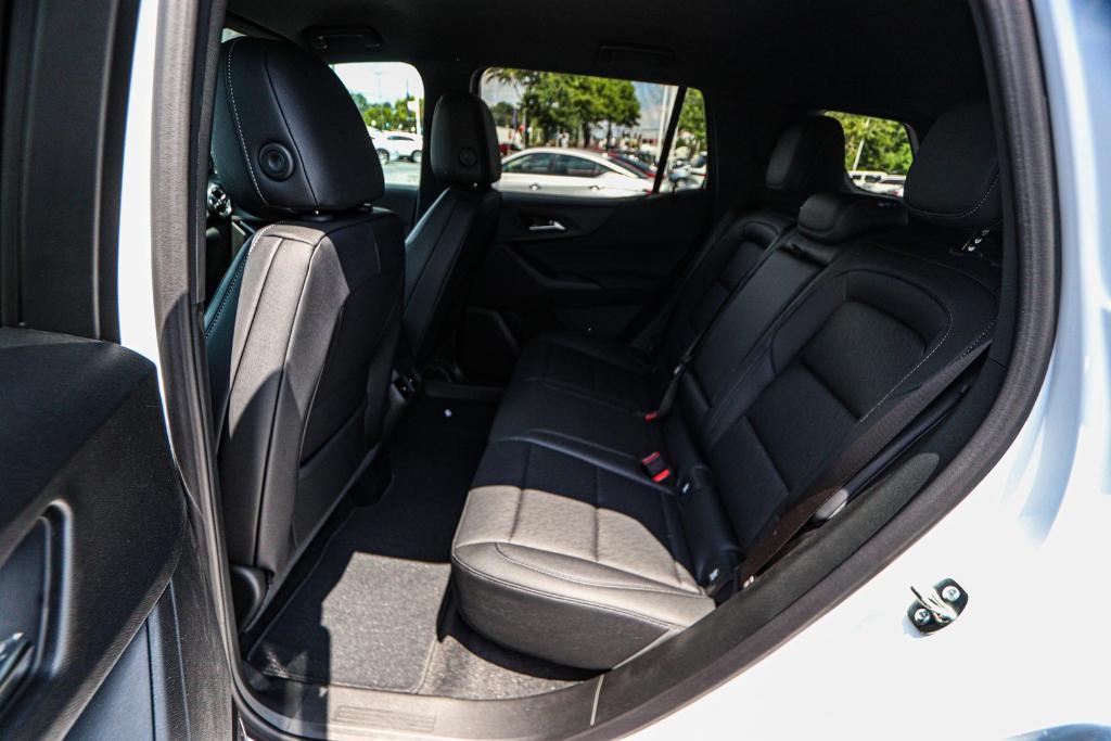 new 2026 Chevrolet Equinox car, priced at $34,721