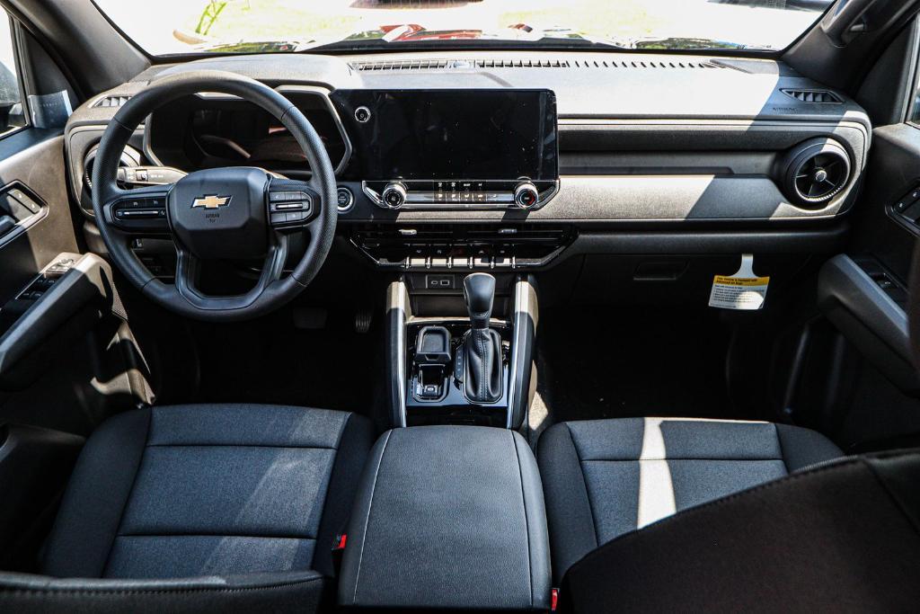 new 2025 Chevrolet Colorado car, priced at $33,349