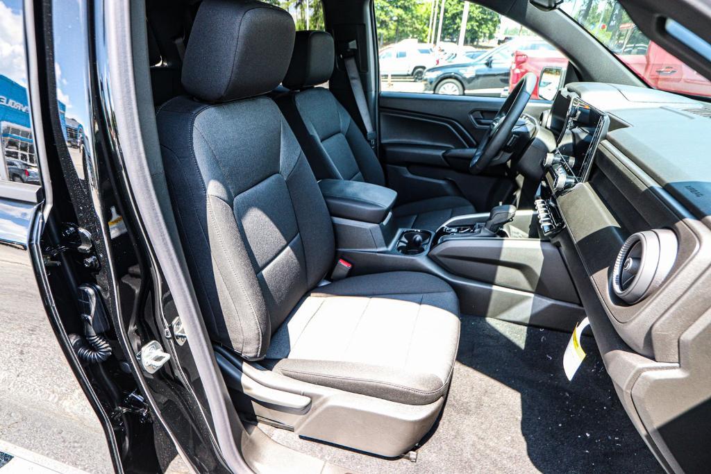 new 2025 Chevrolet Colorado car, priced at $33,349