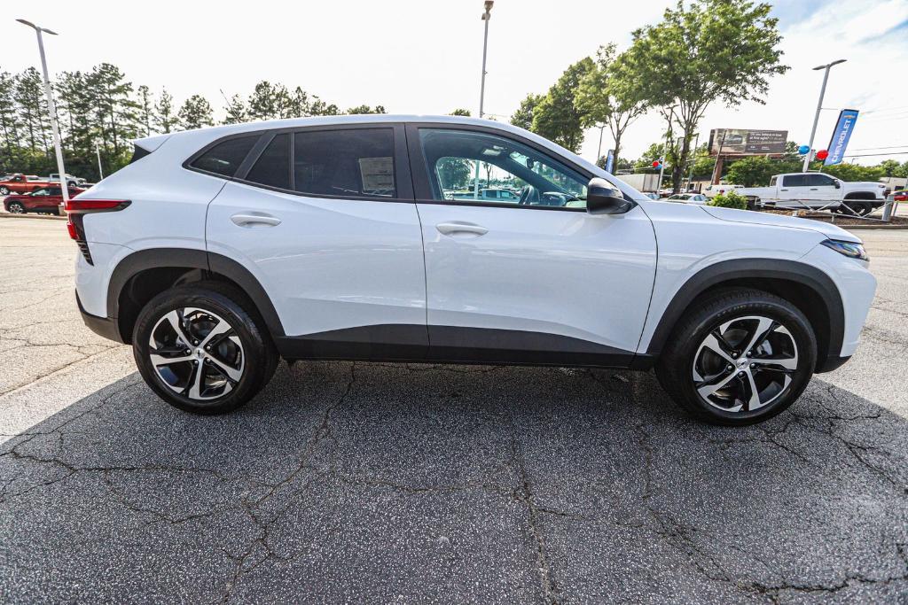 new 2025 Chevrolet Trax car, priced at $22,281