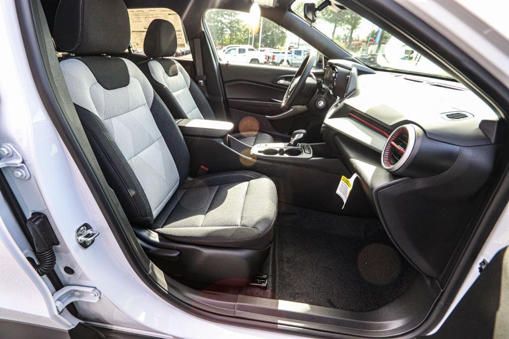 new 2025 Chevrolet Trax car, priced at $22,281