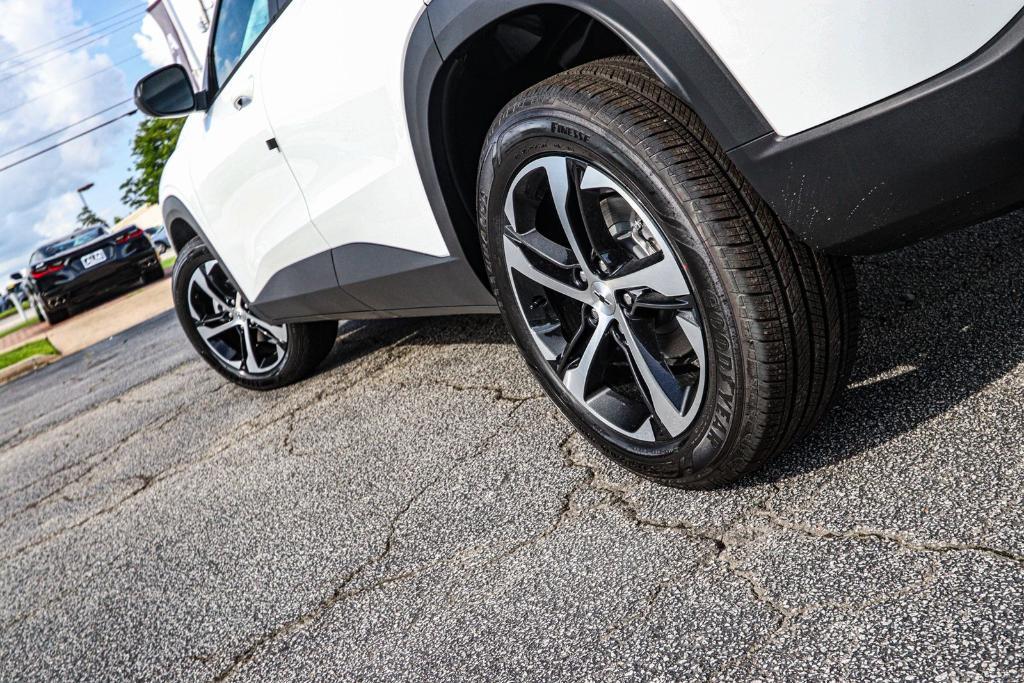 new 2025 Chevrolet Trax car, priced at $22,281