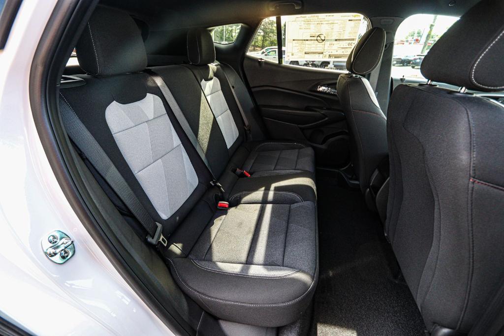 new 2025 Chevrolet Trax car, priced at $22,281