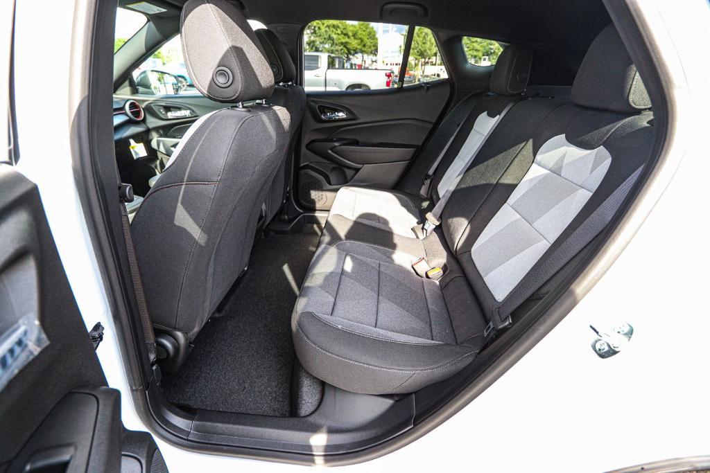 new 2025 Chevrolet Trax car, priced at $22,281