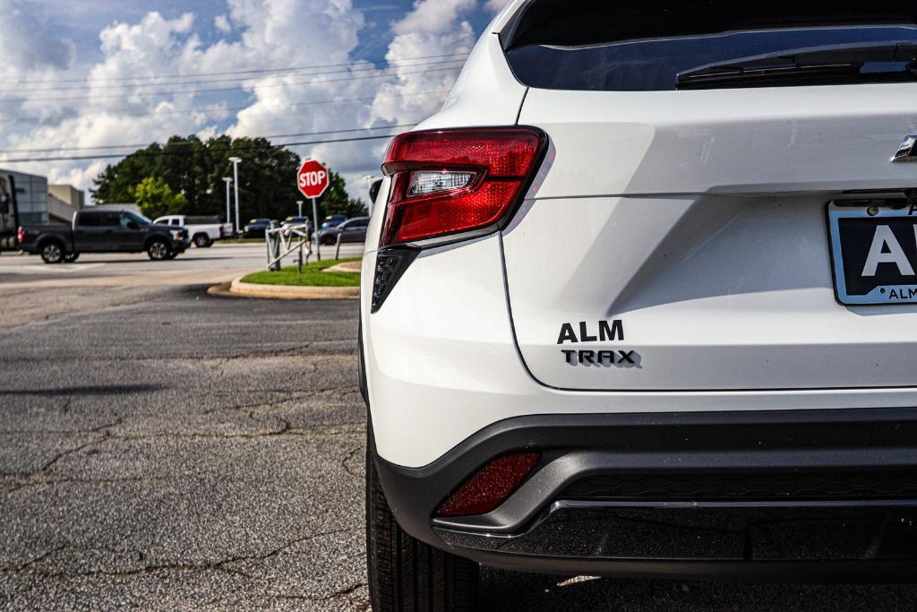 new 2025 Chevrolet Trax car, priced at $22,281