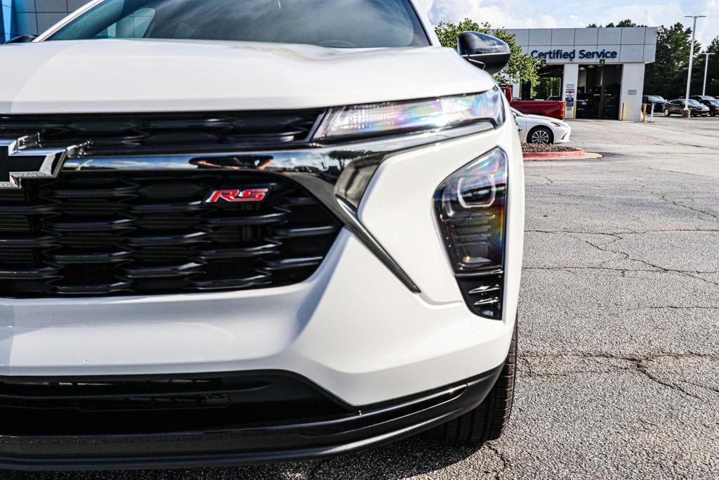 new 2025 Chevrolet Trax car, priced at $22,281